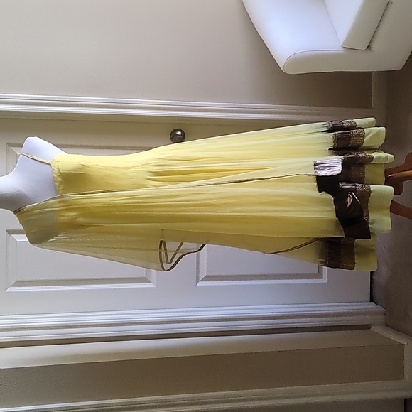 Designer Yellow crochet lace and diamond work 2 piece 2 way Anarkali XS - Picture 11 of 15